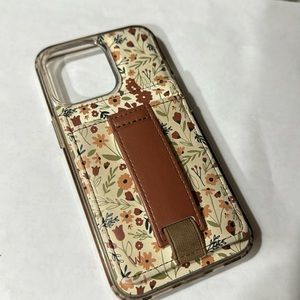 Walli with removable wallet for IPhone 13 Pro